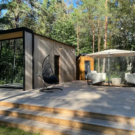 Telise Tinyone Is A Modern Forest With A Cozy Hot Tub * Voola