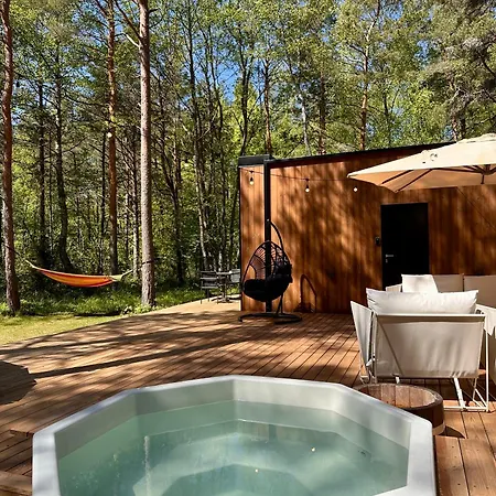 Holiday home Telise Tinyone Is A Modern Forest With A Cozy Hot Tub