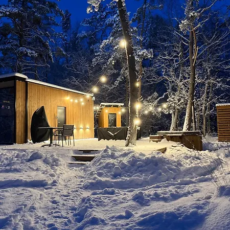 Telise Tinyone - Modern Forest Escape With Private Hot Tub *