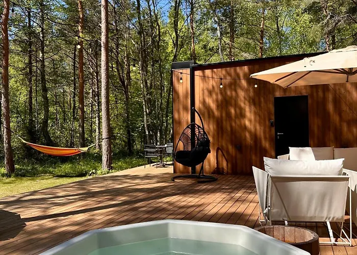 Prázdninový dům Telise Tinyone - Modern Forest Escape With Private Hot Tub